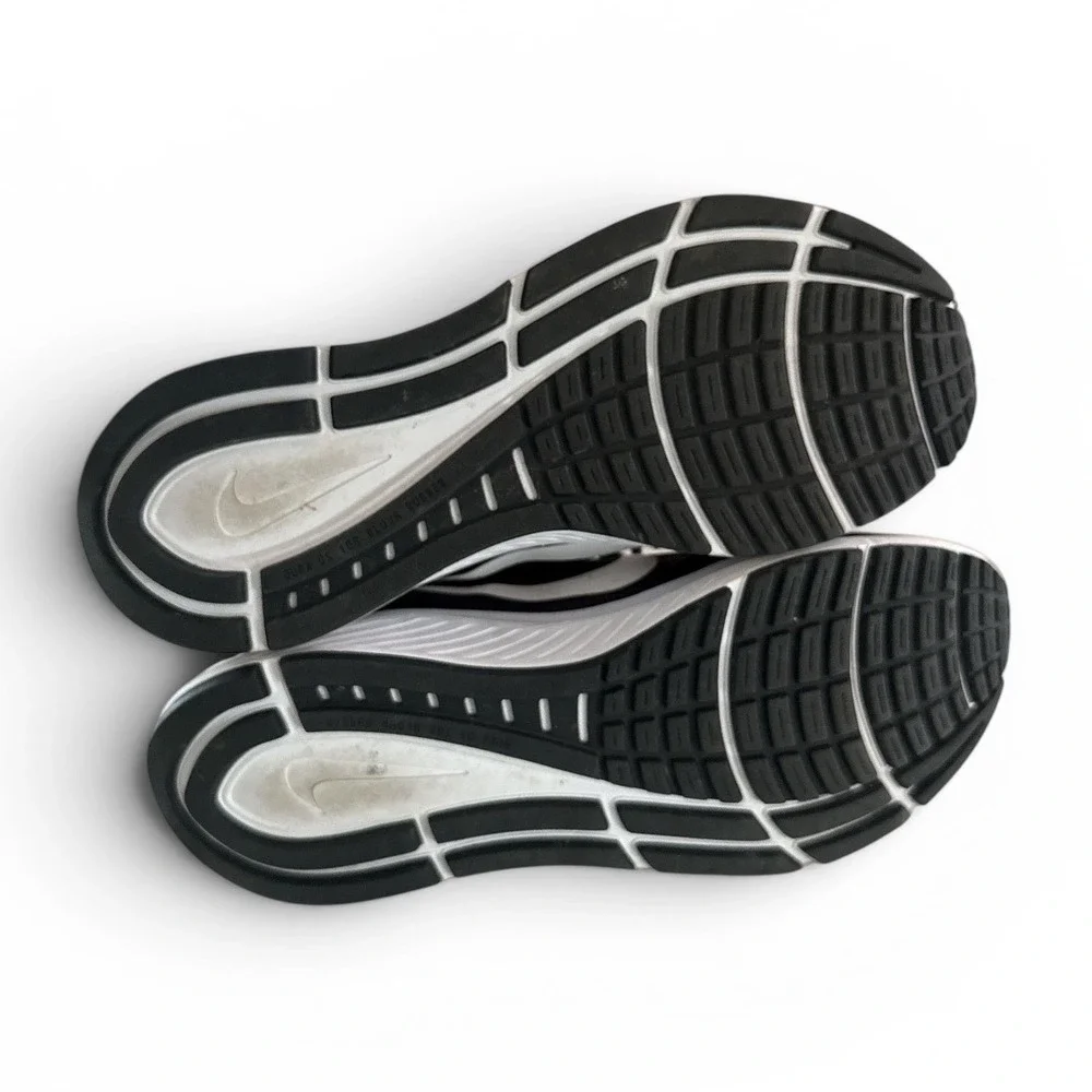 Nike Womens Running Shoes Size 8.5